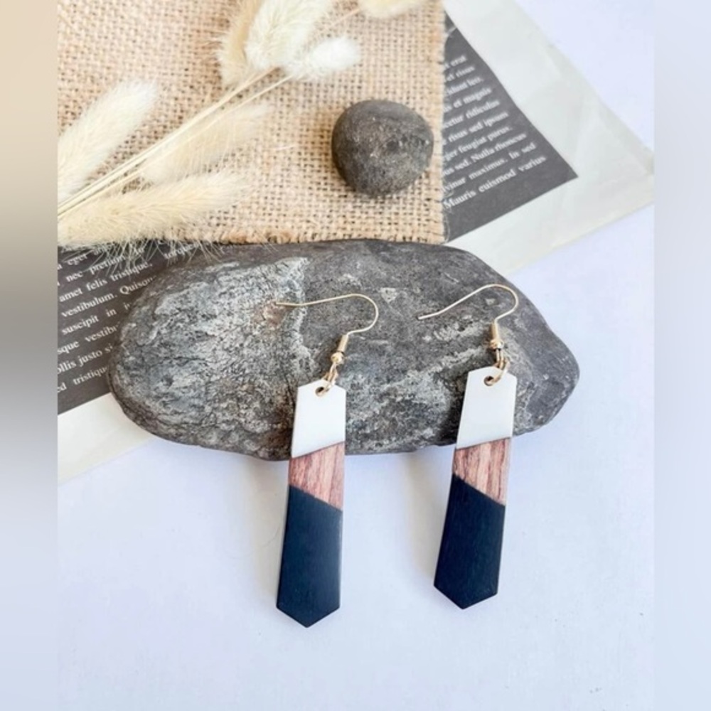 Geometric Wood Dangle Earrings - Picture 3 of 11